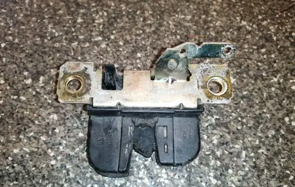 Volkswagen New Beetle Tailgate/trunk/boot lock/catch/latch 1C0827505C