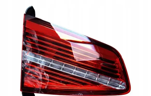 Volkswagen PASSAT B8 Rear/tail lights 3G5945307J