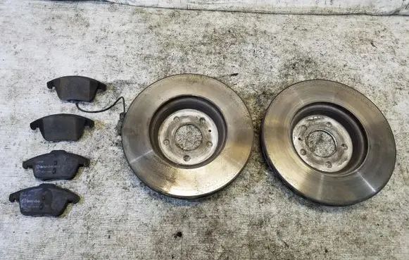 Audi A4 S4 B8 8K Brake pads (front) 