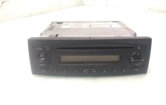 Iveco Daily 35.8 - 9 Radio/CD/DVD/GPS head unit 635133056