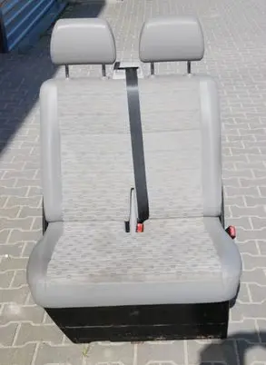 Volkswagen Transporter - Caravelle T5 Front double seat 105KM