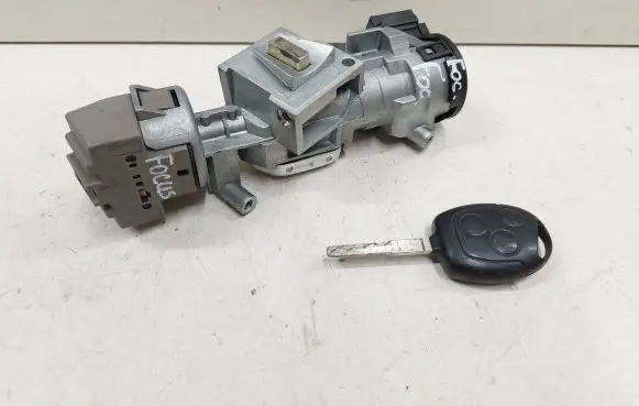 Ford Focus Ignition lock 3M513F880AC 98AB11572BG
