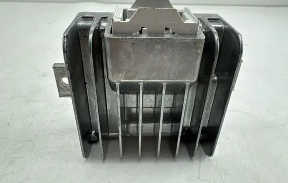 Mercedes-Benz EQC Sound amplifier A2439008400