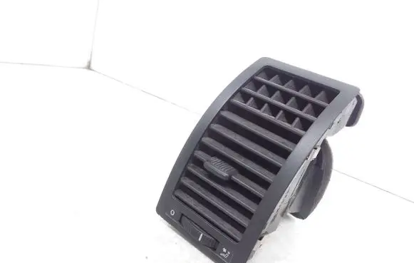 Volkswagen Polo IV 9N3 Dashboard side air vent grill/cover trim 6Q0819703