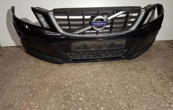 Volvo XC60 Front bumper 30763412 30764556 31254055