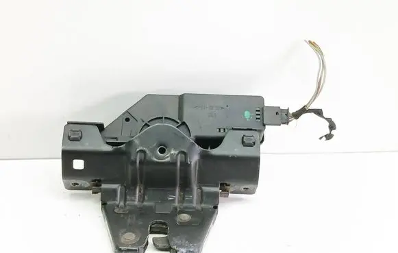 BMW 3 E46 Tailgate/trunk/boot lock/catch/latch 8196401
