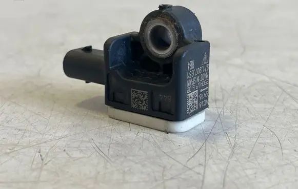 Porsche Taycan 9J1 Airbag deployment crash/impact sensor 971907651