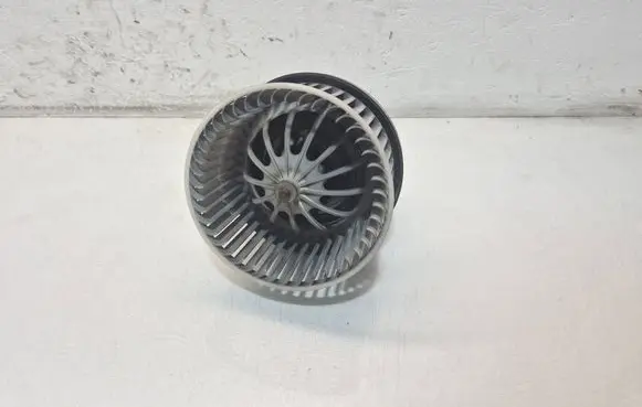 Land Rover Discovery Sport Heater fan/blower 