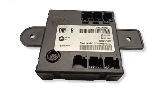 Chrysler Pacifica Sliding door control unit/module 68225096AF A2C7475250600 TRDRF12170370A