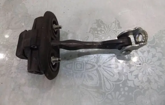 Lancia Delta Rear door check strap stopper