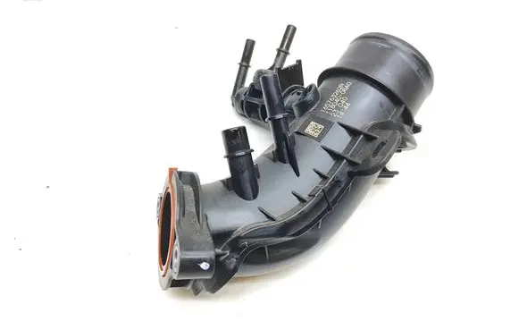 Dacia Duster II Air intake duct part 165763262R 23040 11804008A0