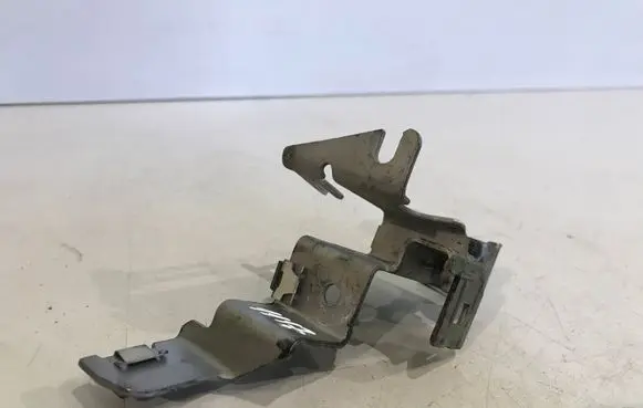 Mercedes-Benz C W204 Other engine bay part A6510940641