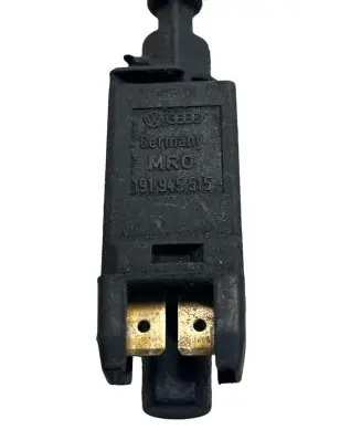 Volkswagen PASSAT B3 Brake pedal sensor switch 191945515