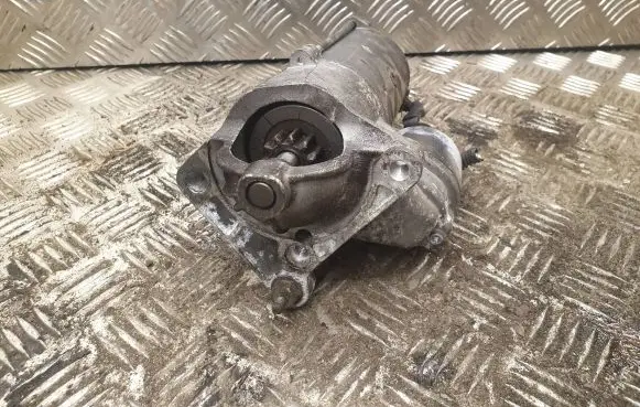 Renault Trafic II (X83) Starter motor