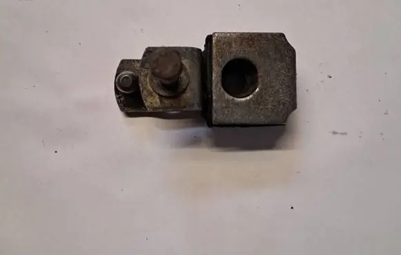 Mercedes-Benz W123 Accelerator throttle pedal 1233001925