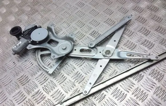 Toyota Prius+ (ZVW40) Rear door window regulator with motor 8572047130