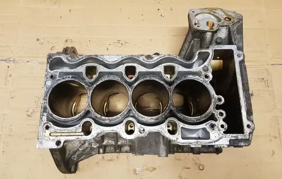 BMW 3 E90 E91 Engine block 7521270