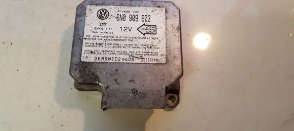 Volkswagen PASSAT B4 Airbag control unit/module 6N0909603 5WK4137