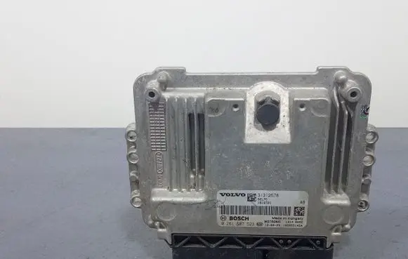 Volvo V40 Engine control unit/module ECU 31312578