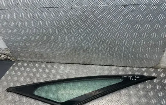 Opel Zafira C Front triangle window/glass 