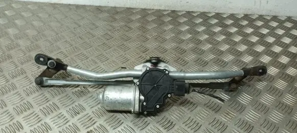 Skoda Fabia Mk2 (5J) Front wiper linkage and motor 5J1955113B