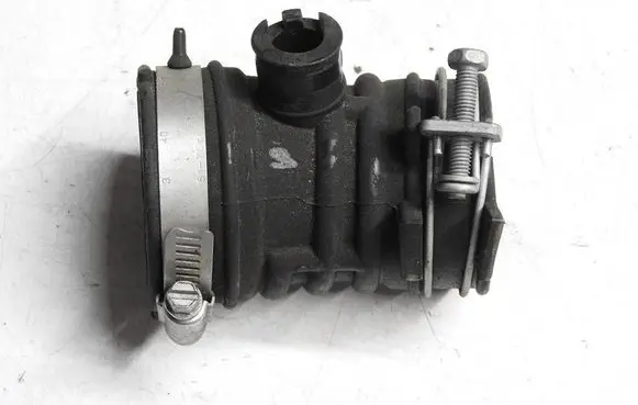 Nissan Note (E12) Air intake hose/pipe fwa4f741
