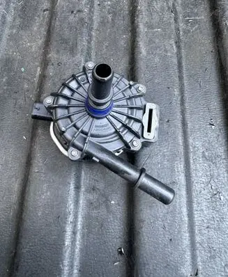 Volvo V60 Water pump 31669539