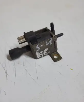 Mercedes-Benz E W124 Turbo solenoid valve 0015408697 5690130100 EV0001