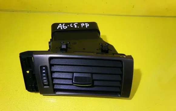 Audi A6 S6 C5 4B Dashboard side air vent grill/cover trim 4B1820902