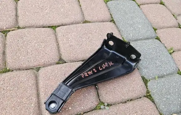 Citroen Berlingo Sliding door upper roller guide/hinge 9832848280-