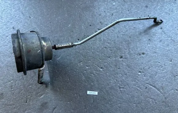 Mitsubishi Pajero Valve MD138949