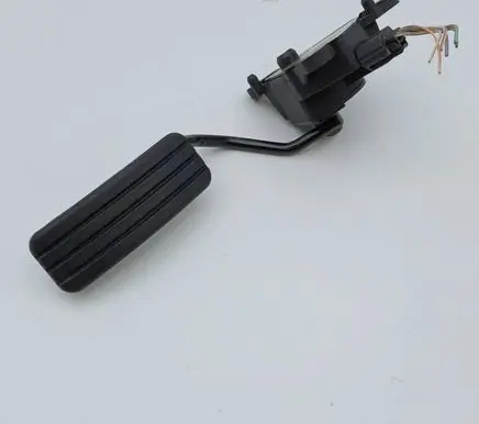 Renault Megane II Accelerator throttle pedal 8200153268