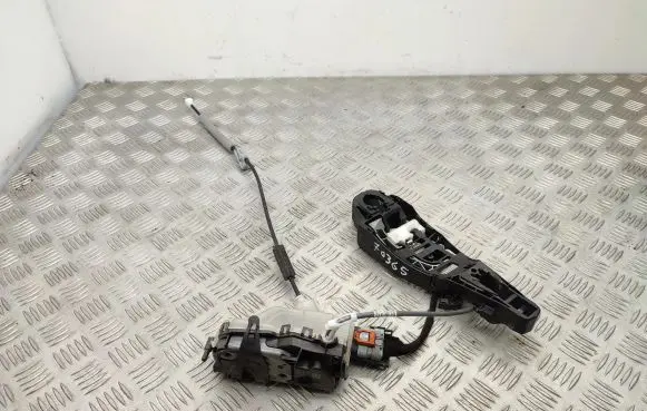 Front door lock