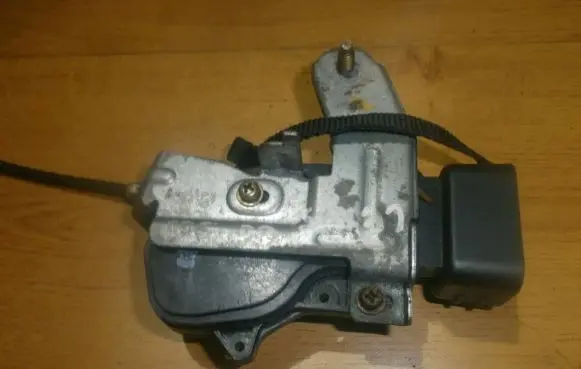 Lexus GS 300 400 430 Central locking motor 