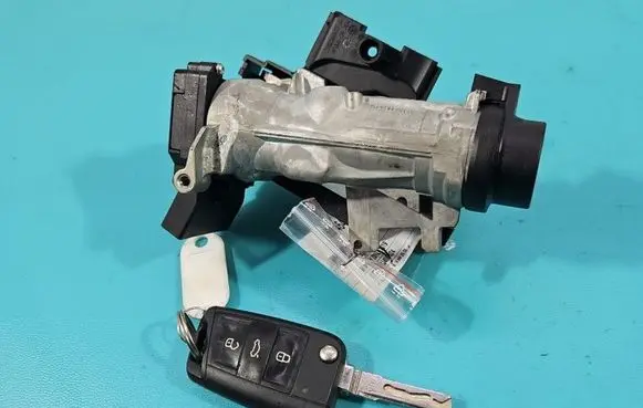 Skoda Rapid (NH) Ignition lock 1K0905851 IMPRK1568464