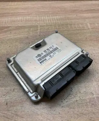 Volkswagen PASSAT B5.5 Engine control unit/module ECU 038906019GT 0281010942 78X9