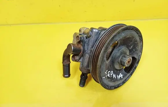 KIA Sephia Power steering pump 