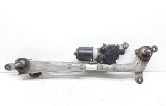 Subaru Legacy Front wiper linkage and motor 38379BL 38379CL