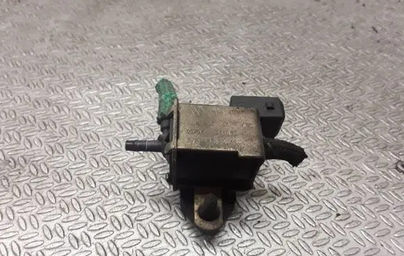 Audi A2 Turbo solenoid valve 028906283F