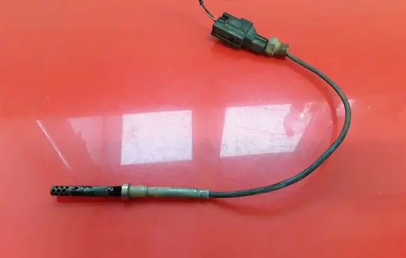 Volvo S80 Exhaust gas temperature sensor 30713739A 6G9N12B591FA