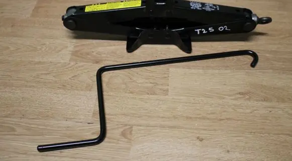 Toyota Avensis T250 Lift Jack 0911105031