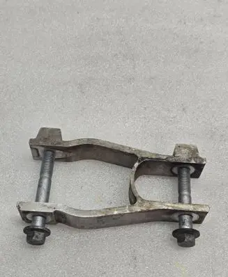 Volvo XC40 Engine mount bracket 32222107