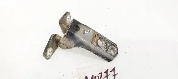 Mitsubishi Outlander Rear door lower hinge