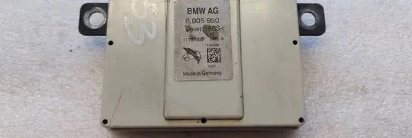 BMW X5 E53 Antenna control unit 6905950