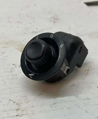 Jeep Grand Cherokee (WK) Wing mirror switch 04602789AA