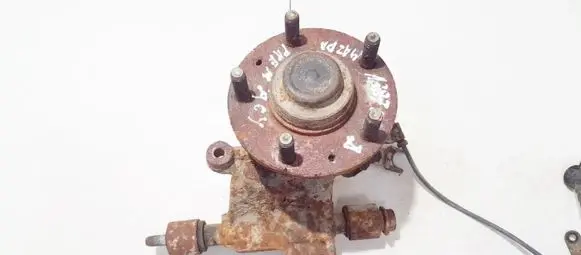 Mazda Premacy Rear wheel hub