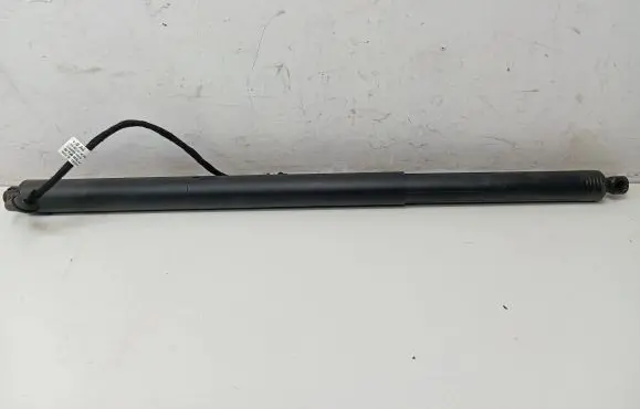 Porsche Cayenne (9PA) Tailgate/trunk strut/damper 7P5827851