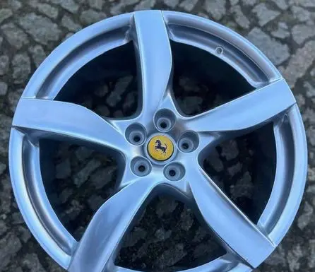 Ferrari Purosangue R22 alloy rim 983055