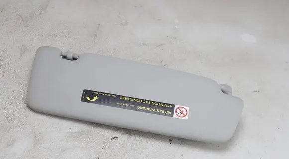 Sun visor