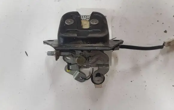 Nissan Almera N16 Tailgate/trunk/boot lock/catch/latch